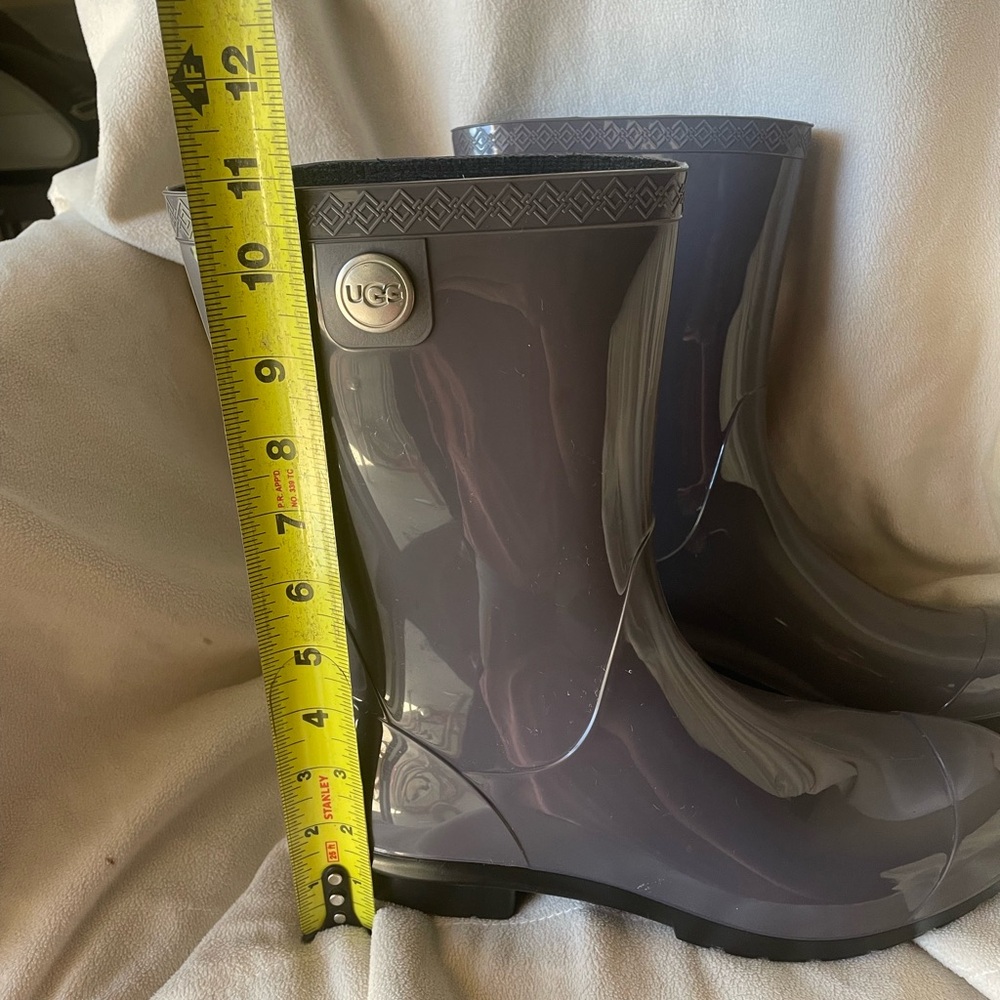 UGG  Rain Boots - Picture 12 of 13